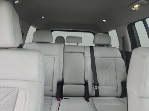 Certified 2025 Hyundai Santa Fe SEL image 17