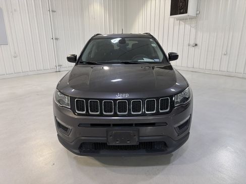 Used 2018 Jeep Compass Sport image 8