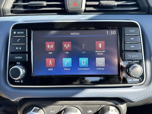 Used 2023 Nissan Versa SV FWD image 22