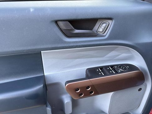 Certified 2022 Ford Maverick Lariat w/ Lariat Luxury Package image 10