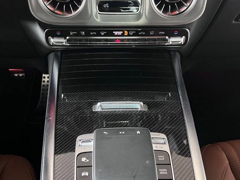 Used 2025 Mercedes-Benz G 63 AMG 4MATIC image 33