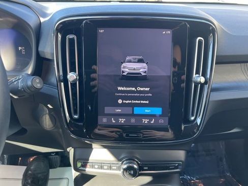 Used 2023 Volvo XC40 Recharge Plus w/ Protection Package Premier image 36