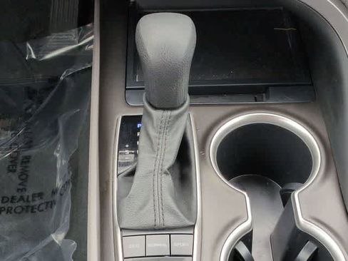 Used 2024 Toyota Camry LE image 32