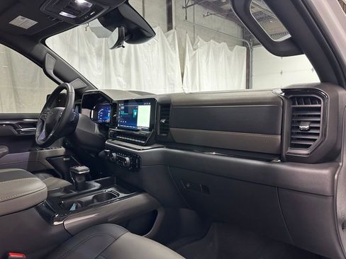 Used 2023 Chevrolet Silverado 1500 ZR2 w/ Technology Package AWD/4WD image 62
