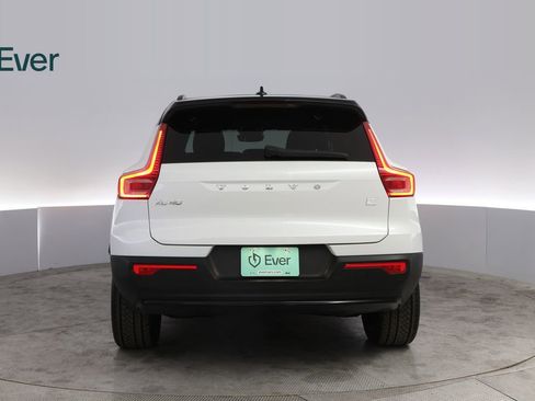 Used 2023 Volvo XC40 Recharge Plus AWD/4WD image 15