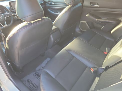 Certified 2022 Nissan Altima 2.5 SR image 13