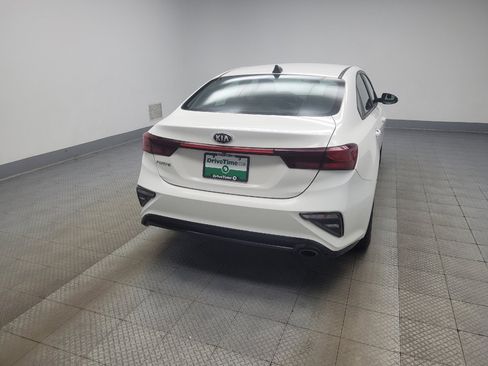 Used 2020 Kia Forte LXS FWD image 7