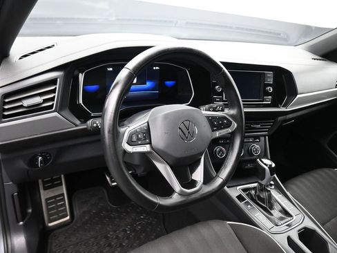 Used 2024 Volkswagen Jetta Sport image 13