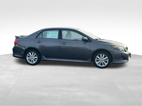 Used 2010 Toyota Corolla S image 2