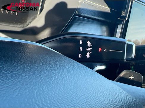 Used 2025 GMC Acadia Elevation image 22