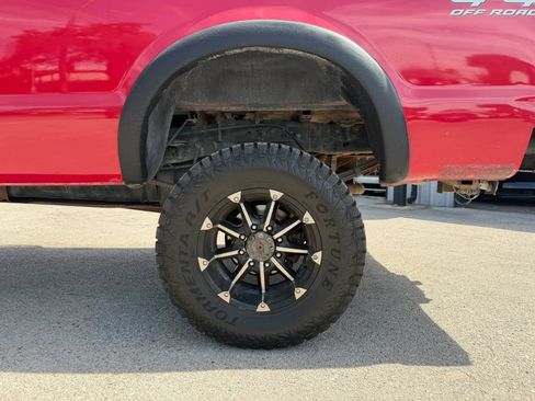 Used 2002 Ford F250 4x4 Crew Cab Super Duty image 32