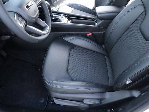 New 2026 Jeep Compass Latitude image 11