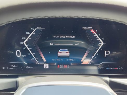 Used 2025 BMW 330i Sedan w/ Parking Assistance Package image 18