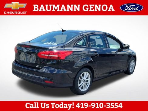 Used 2015 Ford Focus SE FWD image 5