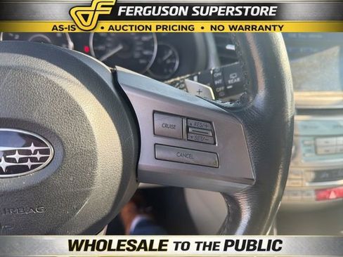 Used 2011 Subaru Outback 2.5i Limited image 18
