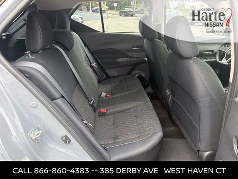 Certified 2023 Nissan Kicks SV FWD image 28