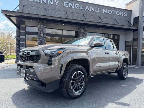 Used 2026 Toyota Tacoma TRD Off-Road AWD/4WD image 14