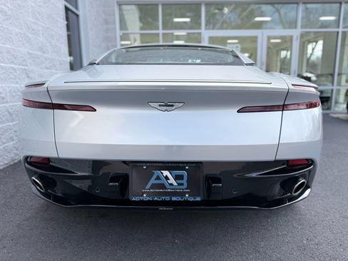 Used 2017 Aston Martin DB11 V12 image 26