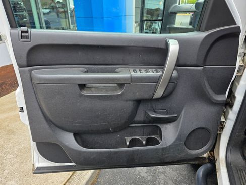 Used 2012 Chevrolet Silverado 2500 LT w/ Interior Plus Package image 10