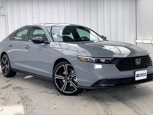 Certified 2025 Honda Accord Sport image 35