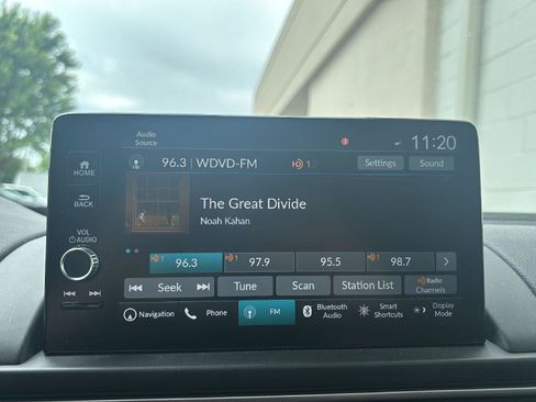 Certified 2025 Honda Pilot Elite image 15