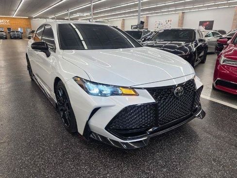 Used 2020 Toyota Avalon TRD FWD image 4