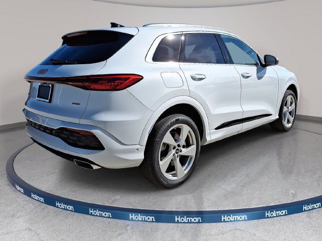 Used 2025 Audi Q5 Premium Plus w/ Premium Plus AWD/4WD image 3