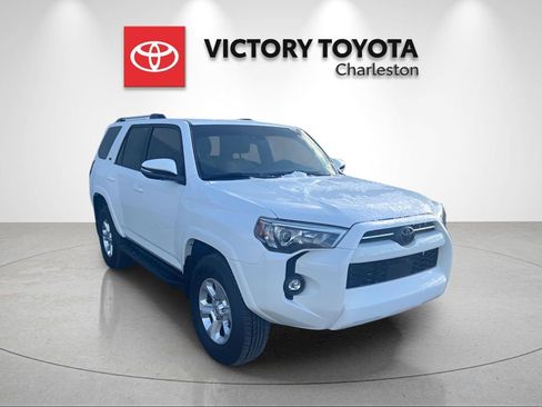 Used 2024 Toyota 4Runner SR5 Premium image 4
