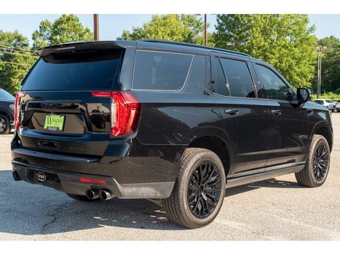 Used 2023 GMC Yukon AT4 w/ AT4 Premium Plus Package AWD/4WD image 8