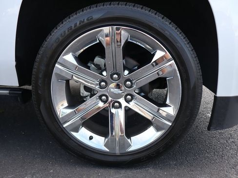 Used 2017 Chevrolet Tahoe Premier AWD/4WD image 46