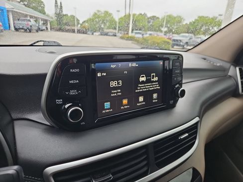 Used 2020 Hyundai Tucson Limited FWD image 25