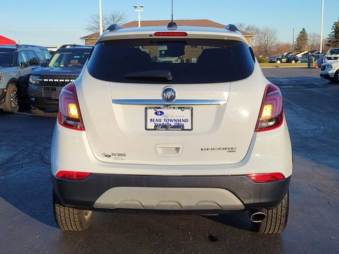Used 2019 Buick Encore Essence image 5