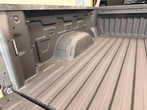 Used 2024 Chevrolet Silverado 1500 Custom AWD/4WD image 10
