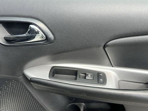 Used 2015 Dodge Journey FWD image 9