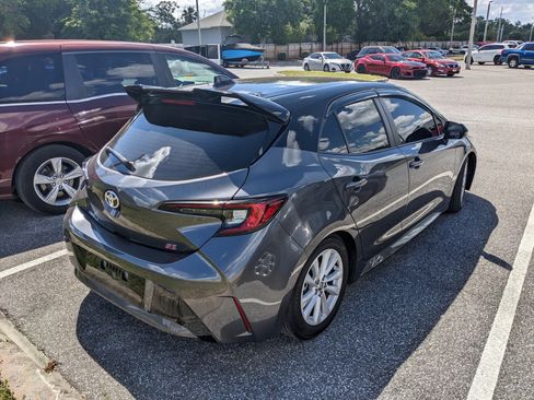 Used 2025 Toyota Corolla SE FWD image 18
