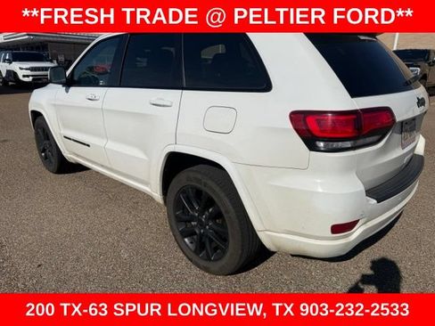 Used 2022 Jeep Grand Cherokee Laredo X RWD image 9