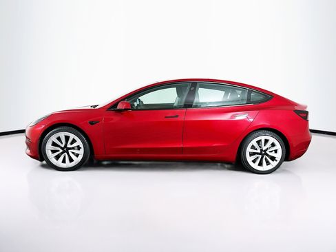 Used 2021 Tesla Model 3 Standard Range Plus RWD image 4