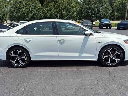 Used 2021 Volkswagen Passat 2.0T R-Line