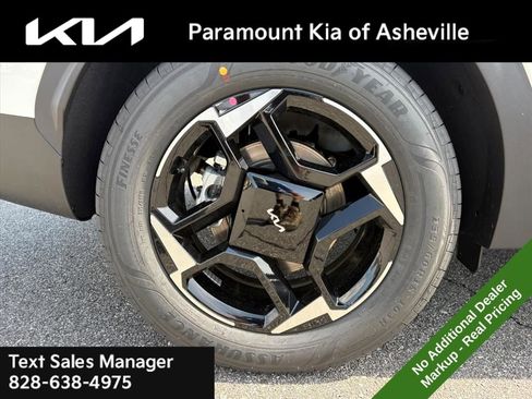 New 2026 Kia Sportage EX AWD/4WD image 30