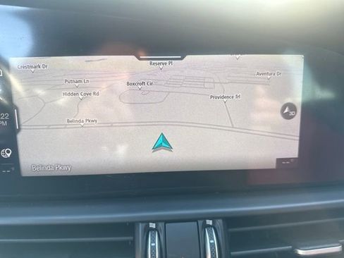 Used 2022 Alfa Romeo Giulia Veloce image 13