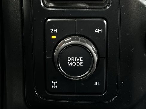 Used 2025 Ford F250 XLT w/ FX4 Off-Road Package AWD/4WD image 21