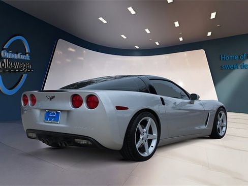 Used 2005 Chevrolet Corvette Coupe w/ Preferred Equipment Group image 5