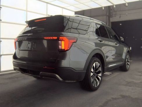Used 2025 Ford Explorer Platinum w/ LUX Leather Package AWD/4WD image 3