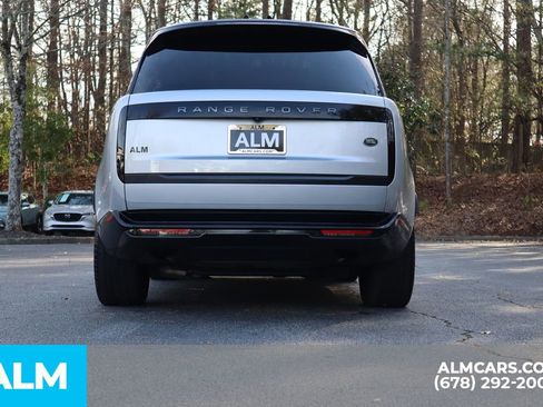 Used 2023 Land Rover Range Rover SE image 7