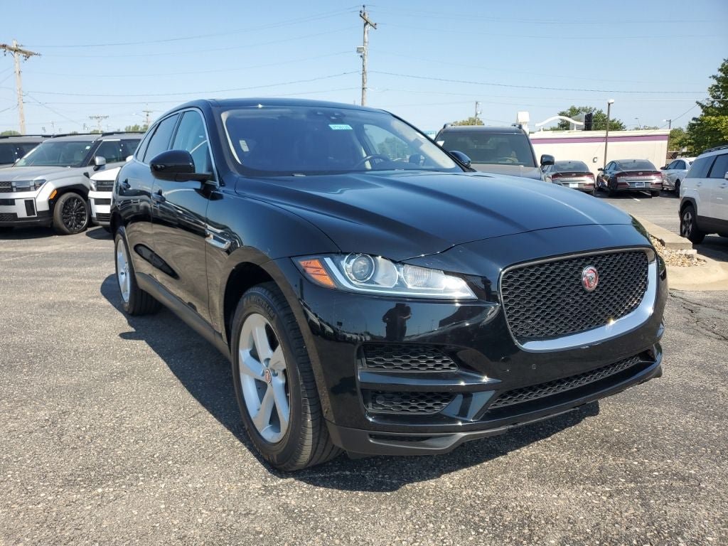 Used 2019 Jaguar F-PACE Premium AWD/4WD image 3