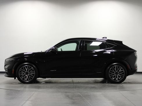 Used 2024 Ford Mustang Mach-E Premium image 7