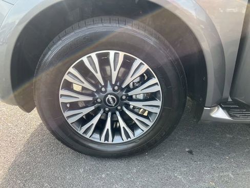 Used 2023 Nissan Armada SL w/ Midnight Edition Package image 27