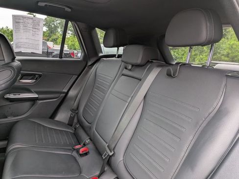 Used 2023 Mercedes-Benz GLC 300 image 31