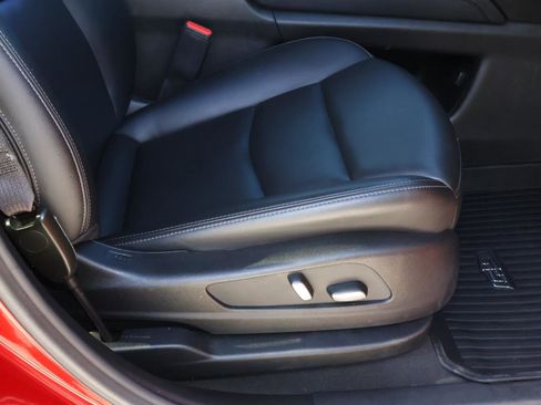 Certified 2024 Cadillac XT6 Luxury w/ LPO, Floor Liner Package FWD image 23