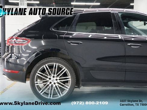 Used 2018 Porsche Macan Sport Edition image 38